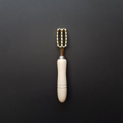 Hitohira Brass Fish Scaler Small