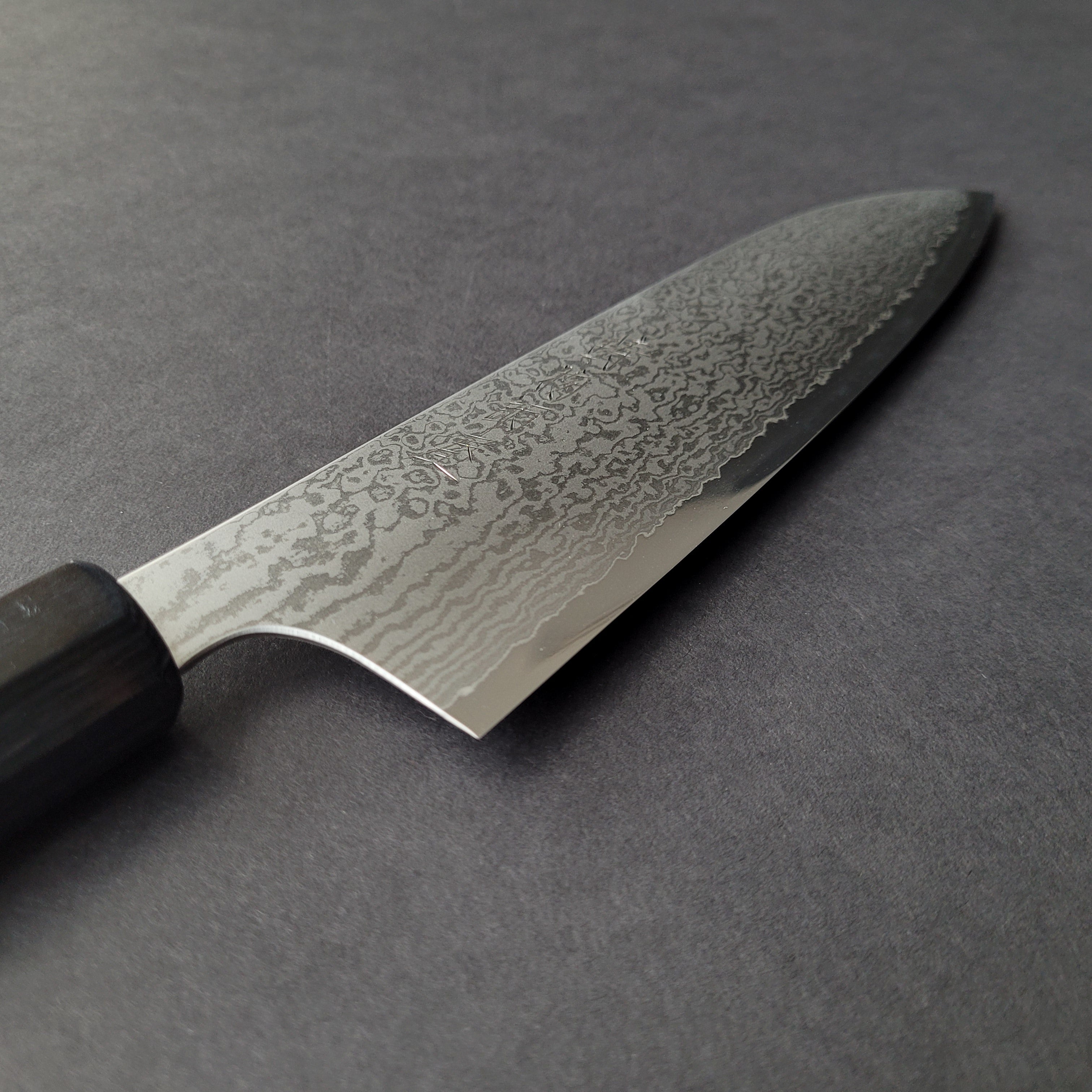 Hitohira Imojiya TH Damascus Santoku 180mm Pakka Handle (Red)
