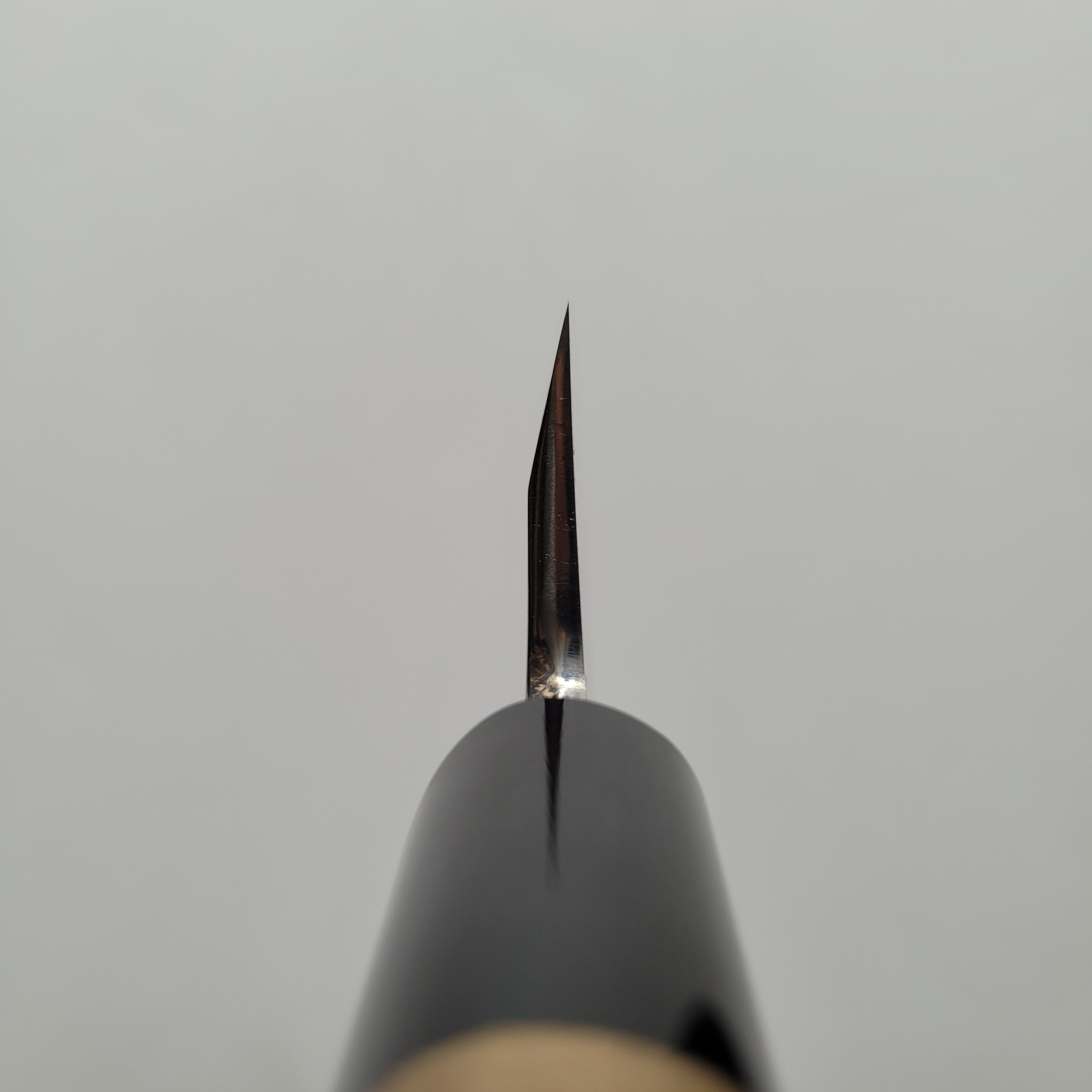 Hitohira Kikuchiyo Manzo White #3 Mioroshi Deba 210mm Ho Wood Handle (D-Shape)