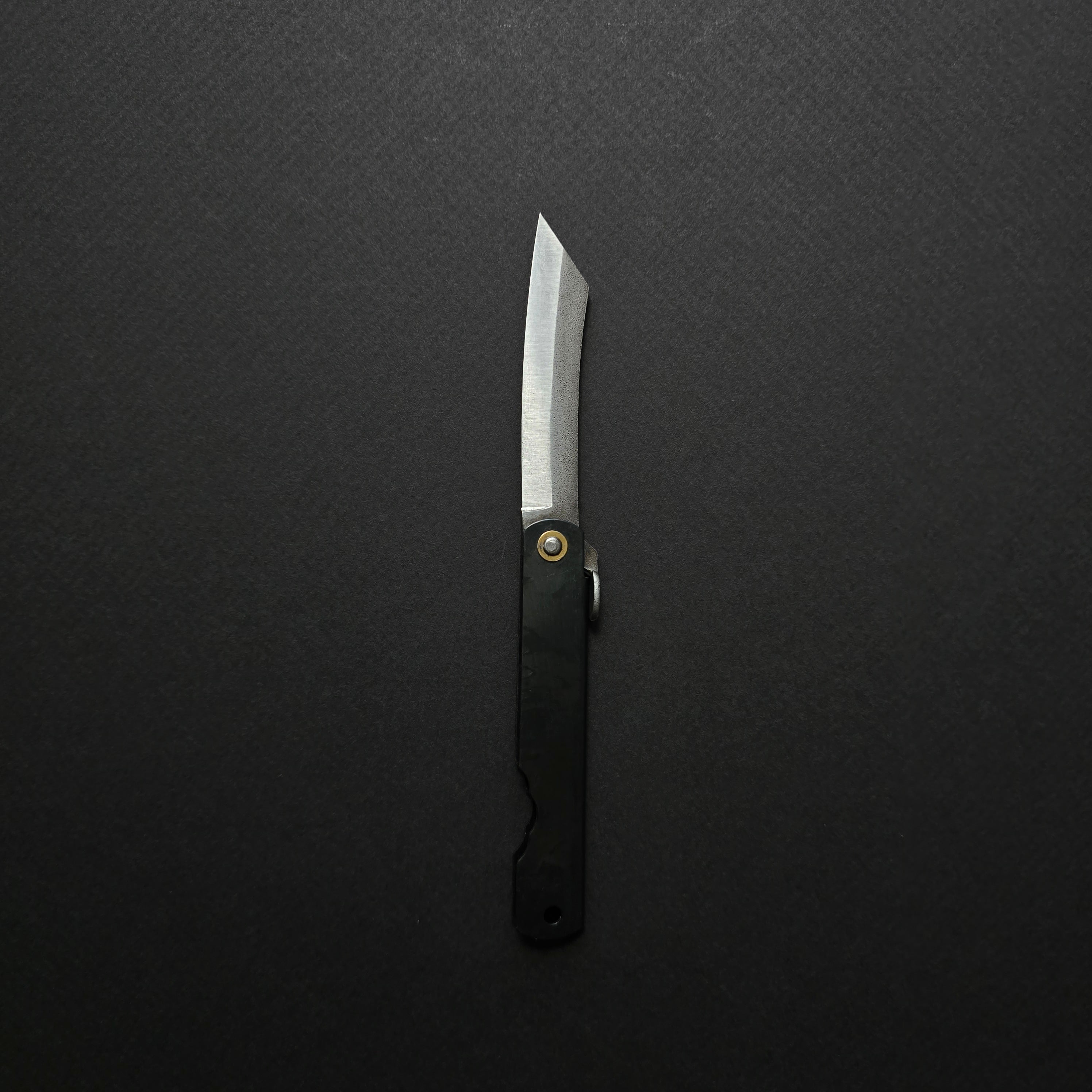 Higonokami Nashiji Folding Knife Medium Iron Handle (Black Handle)