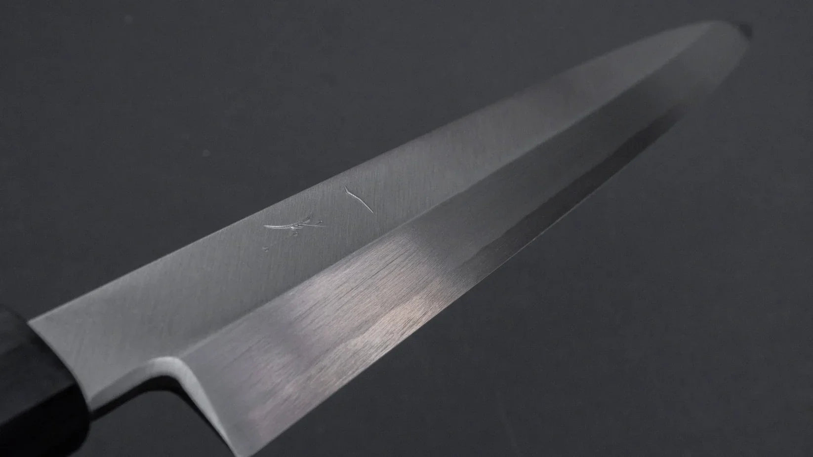 Hitohira Kikuchiyo Manzo White #3 Yanagiba 300mm Walnut Handle (Saya)