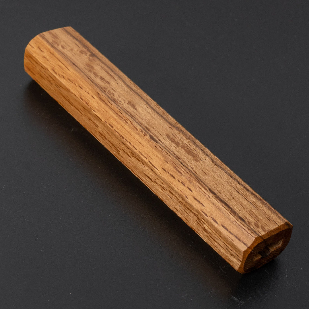 Hitohira KMT Lacquered Mono Oak Handle Natural (Santoku)