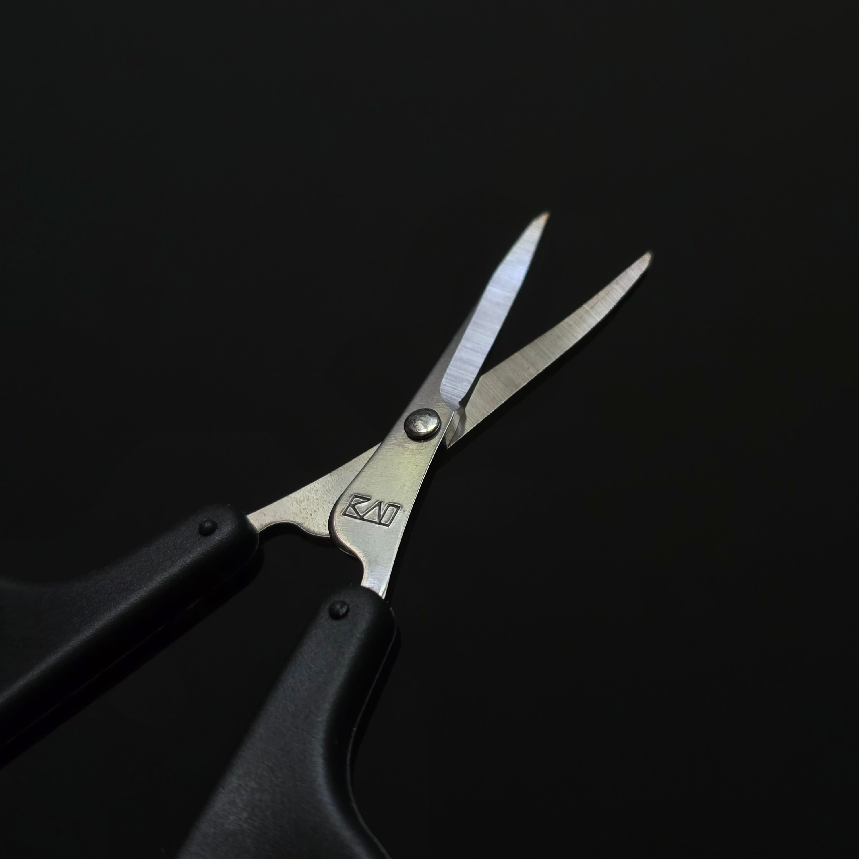 KAI Nyarming Curved Shears 18mm